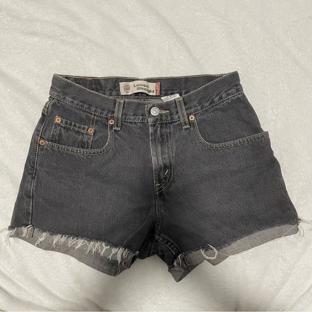 LEVI’S 569 Cut Shorts